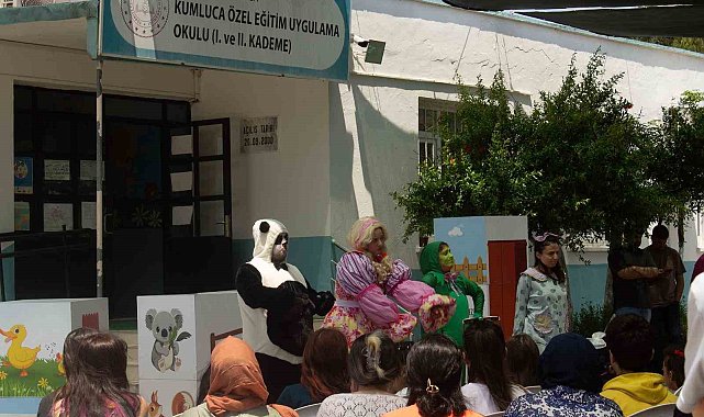 Kepez'den çocuklara masal gibi tiyatro gösterisi