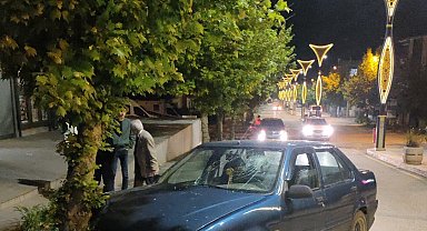 Keşan'da otomobil ağaca çarptı: 1 yaralı