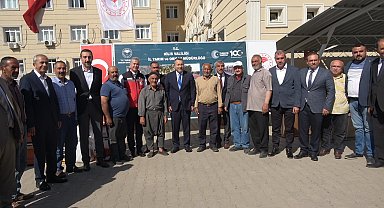 Kilis'te tarıma ve istihdama katkı sağlayacak ekipmanlar çiftçilere teslim edildi