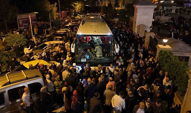 Kırıkkale'de hacı adayları dualarla kutsal topraklara uğurlandı