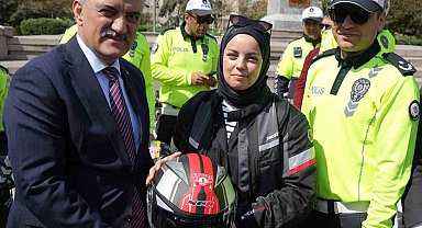 Kırıkkale'de motosiklet sürücülerine kask hediye edildi