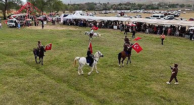 Kırıkkale'de "Yörük Türkmen Şöleni" renkli görüntülere sahne oldu