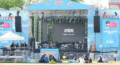 Kırklareli'nde Gençlik Haftasında "Aybüke: Öğretmen Oldum Ben" filmi gösterime sunuldu