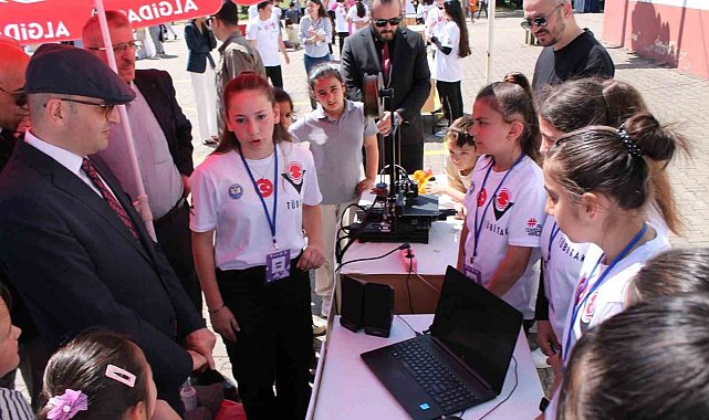 Kocaali Gümüşoluk Ortaokulu'nda TÜBİTAK 4006 Bilim Fuarı coşkusu