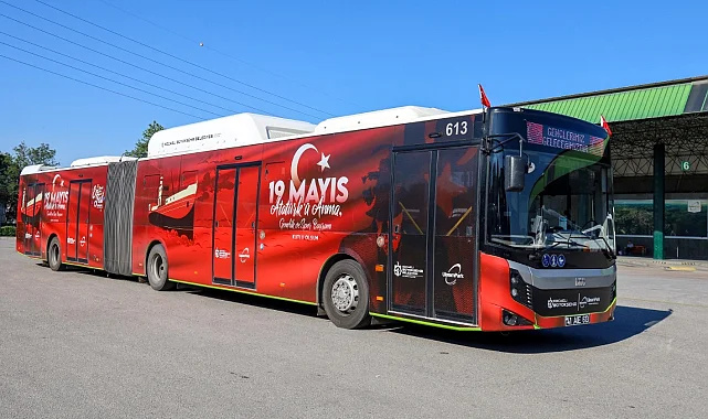 Kocaeli'de otobüs ve tramvaylar bayramlık giydirildi