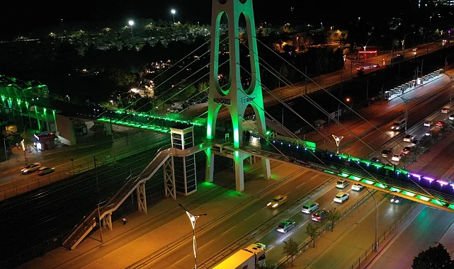 Kocaeli'nde üst geçitler yeşile büründü
