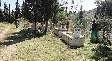 Koçarlı'da Kurban Bayramı öncesi mezarlıklarda temizlik seferberliği başladı