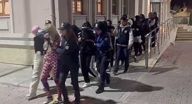 Konya'da 'Şah-Mat' operasyonu: 21 tutuklama, 74 mağdur kurtarıldı