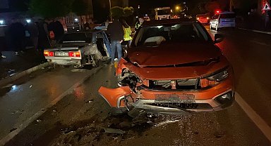 Konya'da otomobiller çarpıştı: 2 yaralı