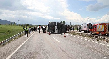 Konya'da yolcu otobüsü devrildi: 13 yaralı
