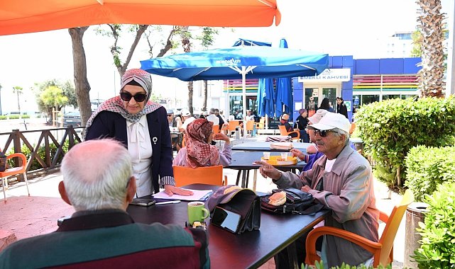 Konyaaltı Belediyesi Emekli Kahvelerinde vatandaşlarla bir araya geldi