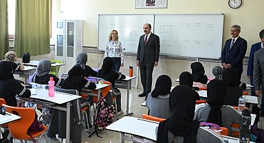 Konya'da Başkan Altay öğrencilerle buluştu
