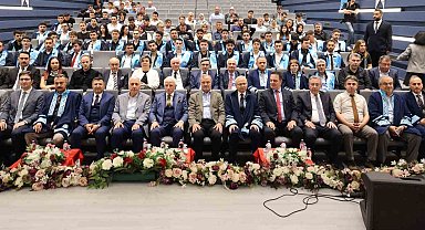 KOS'taki yüksekokul ilk mezunlarını verdi