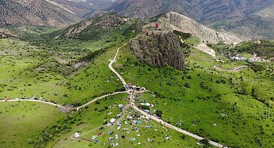 Kov Kalesi eteklerinde şenlik coşkusu