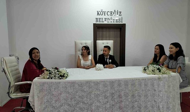 Köyceğiz'de çiftler nikah için yoğunluk oluşturdu