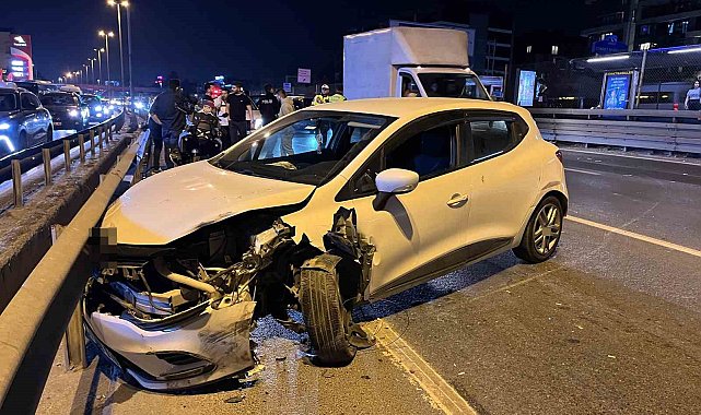 Küçükçekmece E-5'te alkollü sürücü zincirleme kazaya neden oldu