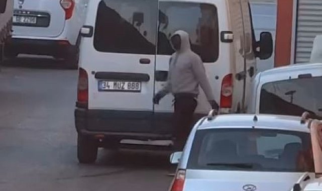 Küçükçekmece'de maskeli hırsızlar kamerada