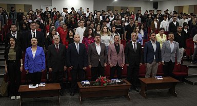 Kula'da "Kurtuluş Savaşı ve Gençlik" Semineri Düzenlendi