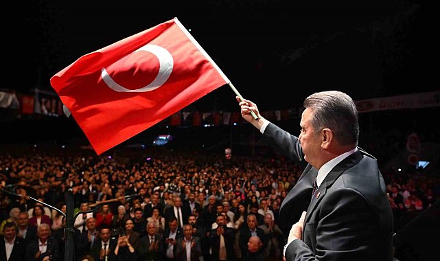 Kumluca Atatürk Stadyumu'nun resmi açılışı gerçekleştirildi