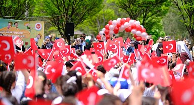 Kur'an kursları yılsonu şenliği renkli görüntülere sahne oldu