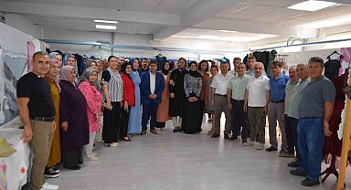 Kursiyerlerin el emeği göz nuru ürünleri sergilendi