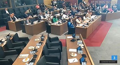 Kütahya Belediye Meclisi'nde MHP'li üyeler toplantıyı terk etti