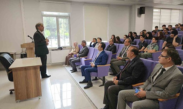 Kütahya'da Fen Liselerinde "Bilim Uygulamaları" programı