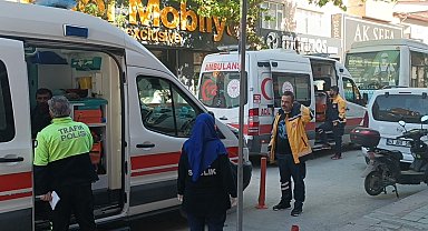 Kütahya'da özel halk otobüsü ile elektrikli bisiklet çarpıştı: 3 yaralı