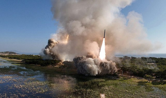 Kuzey Kore nükleer karşı saldırı senaryosu çerçevesinde füze tatbikatı yaptığını duyurdu