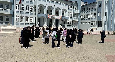 Lise öğrencilerinden 'Mesleğimi Öğreniyorum, Ailemle Paylaşıyorum' etkinliği