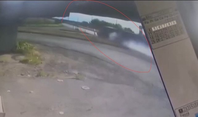 Lise öğrencisinin hayatını kaybettiği kaza güvenlik kamerasına yansıdı