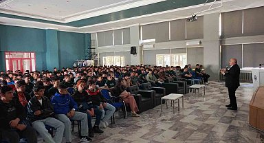 Liseli gençlere yönelik 'Aile ve Mahremiyet' semineri gerçekleştirildi