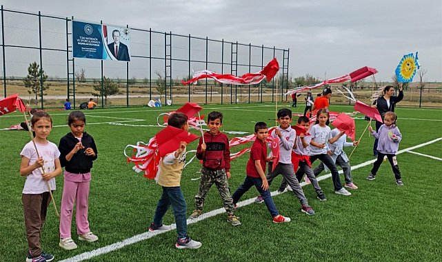 Mahmudiye'de uçurtma şenliği coşkusu yaşandı