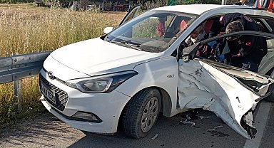 Malatya'da ışık ihlali nedeniyle meydana gelen kazada 3 kişi yaralandı