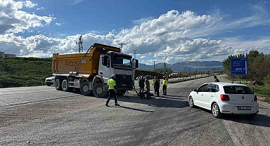 Malatya'da motosikletle kamyon çarpıştı: 1 yaralı