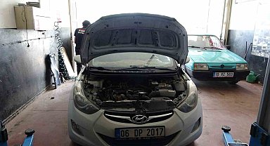 Malatya'da sağanak yağıştan etkilenen araçlar sanayi sitelerinde yoğunluğa neden oldu