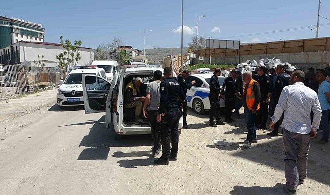 Malatya'da şantiye işçileri arasında taşlı sopalı kavga: 3 yaralı