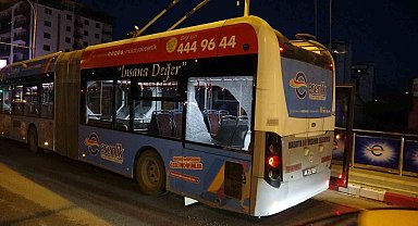 Malatya'da trambüs ile kamyonet çarpıştı: 1 yaralı