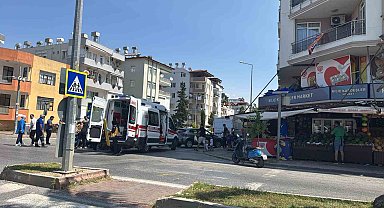 Manavgat'ta motosiklet ile otomobil çarpıştı: 1 yaralı