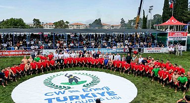 Manavgat'ta yağlı güreş coşkusu yaşanıyor