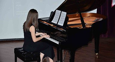 Manisa Güzel Sanatlar Lisesi'nden muhteşem piyano resitali