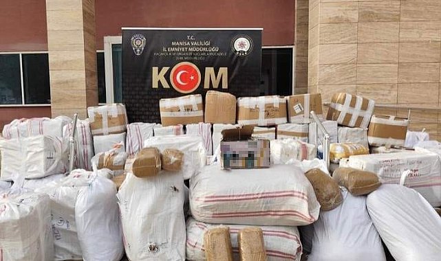 Manisa'da 2 ton kaçak tütün ele geçirildi