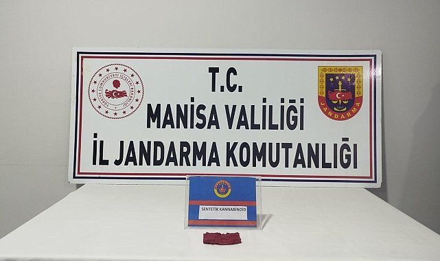 Manisa'da şüpheliden kağıda emdirilmiş uyuşturucu çıktı