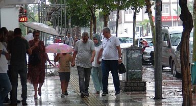 Manisa'ya kuvvetli yağış ile birlikte çamur uyarısı