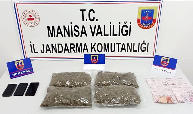 Manisa'ya uyuşturucu getirirken yakalandılar