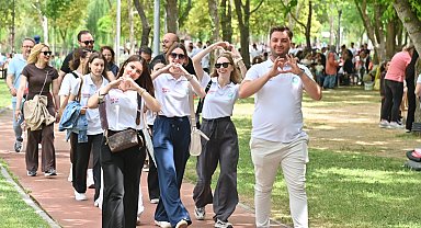 Manisa'da adım adım sağlıklı yürüyüş
