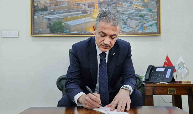 Mardin Valisi kurban vekaletini Gazze'ye ulaştırılmak üzere TDV 'ye verdi