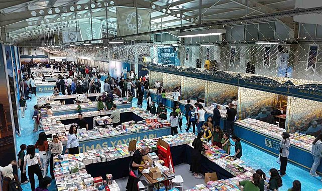 Mardin'de 47 bin çeşit kitap sergilendi