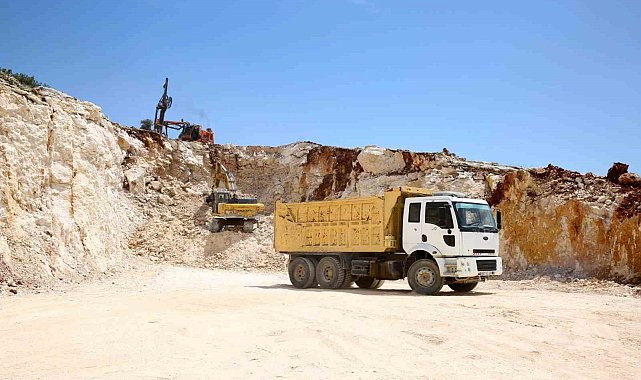 Mardin'de Ravza-Kasımiye yol çalışmaları tüm hızıyla sürüyor