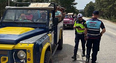 Marmaris'te Jeep Safari araçlarına Jandarma denetimi